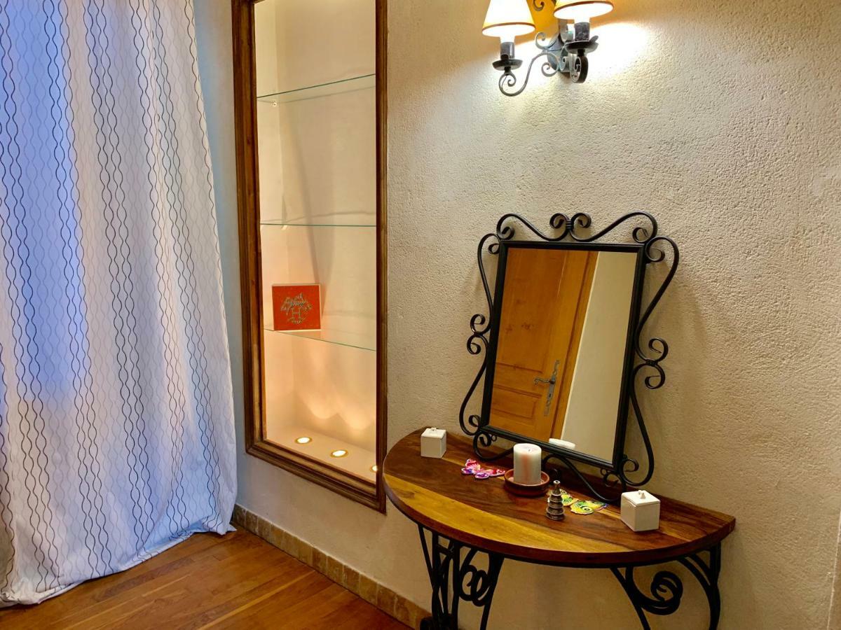 Authentique Bijou Coeur D'Orange A 2 Pas Du Theatre Antique! Villa Bagian luar foto